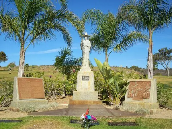 Крестовское кладбище