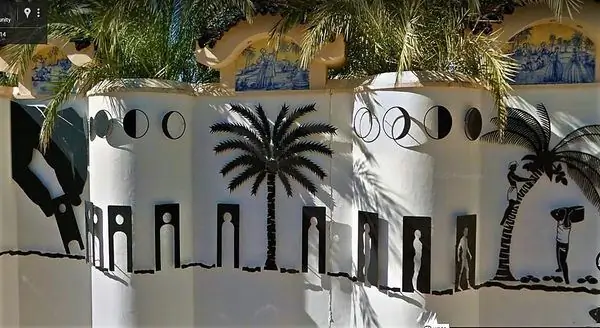 Жизнь пальмы Скульптурная стена