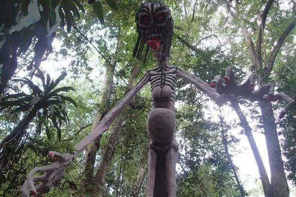 Этот тематический парк в Таиланде представляет собой интерпретацию буддийского ада