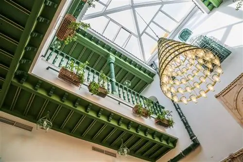 Традиционный интерьер Dar Baya, традиционного гостевого дома в медине Сфакса, Тунис