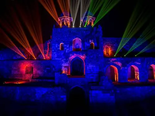 Особенности - Purana_Qila-9c49551600c9