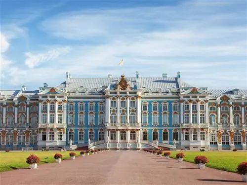 Роскошный летний дворец Екатерины Великой в стиле барокко в Пушкине (Царское Село).