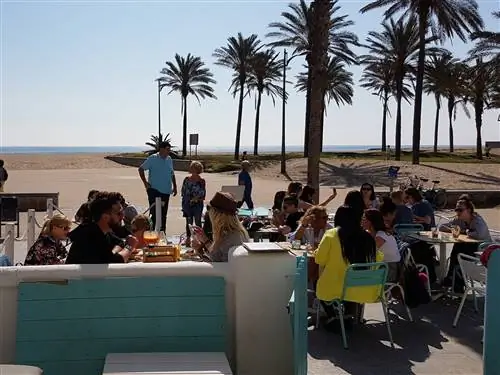 Вид на пляж из Ла Мас Бонита, Валенсия