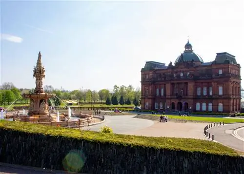 Внешний вид Народного дворца в Глазго