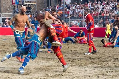 Попасть в: calcio storico во Флоренции