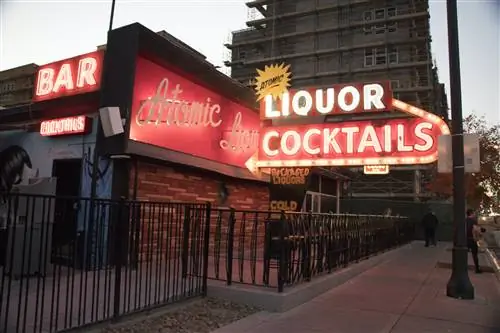 Внешний вид Atomic Liquors в Лас-Вегасе