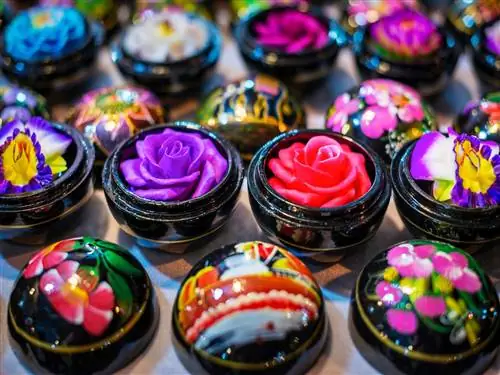 Красочные фигурки из мыла на рынках Чиангмая Красочные фигурки из мыла на рынках Чиангмая