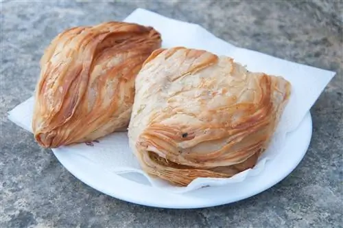 Pastizzi, типичная мальтийская уличная еда с рикоттой и горошком