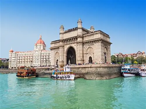 Отель Taj Mahal Palace и ворота Индии в Мумбаи