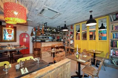 Тапас с некоторыми изюминками в Cava Bodega