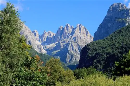 Особенности - Вид на горы в Мольвено