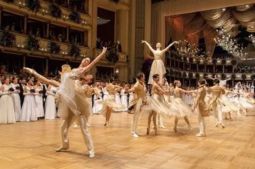 Лучшее время для посещения Вены: от рождественских ярмарок до кинофестивалей