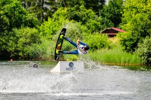 9 лучших мест для купания и освежения в Кракове: водные виды спорта, озера и городские пляжи