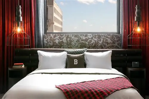 Люкс в отеле Bobby Hotel Nashville-j.webp