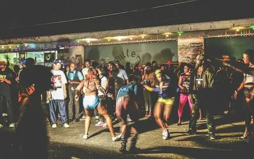 Попасть в: Dancehall на Ямайке