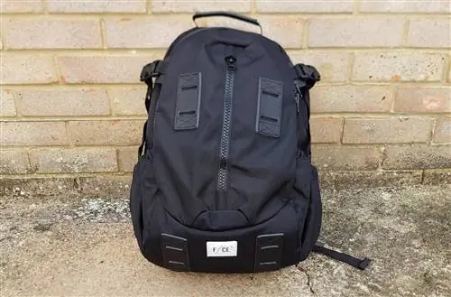 Рюкзак 950 Travel Backpack от F/CE, черный рюкзак с тремя основными отделениями.