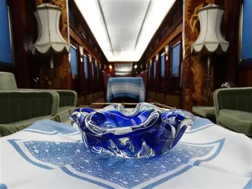 Новости путешествий - Интерьер Голубого поезда, Церемониальный салон, Белград, Сербия 04