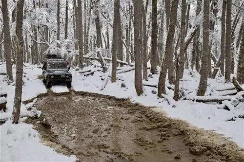 По бездорожью на джипе возле Толуина