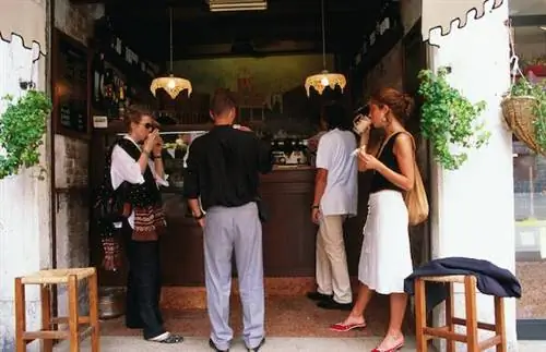 Как пить кофе, как настоящий итальянец