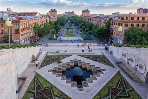 48 часов в Ереване, Армения