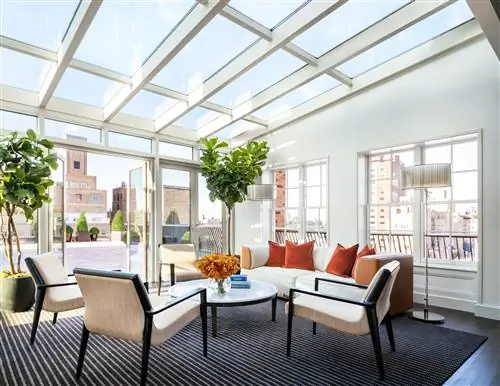 Потрясающий атриум Penthouse Suite at The Mark, Нью-Йорк
