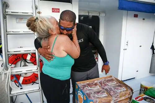 Особенности - На земле в Пуэрто-Рико: волонтеры помогают Виргинским островам