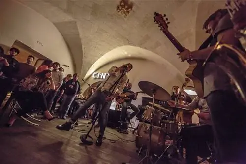 Живая музыка в Зоне 8