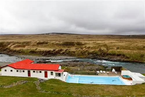 Selárdalslaug лучшие бассейны Исландии