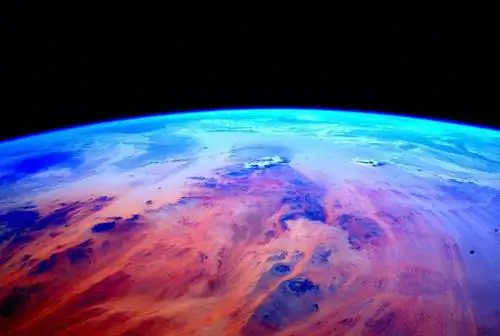 stationcdrkellyEarthArt из Африки. ДоброеУтро земляне от @ISS! ГодВКосмосе