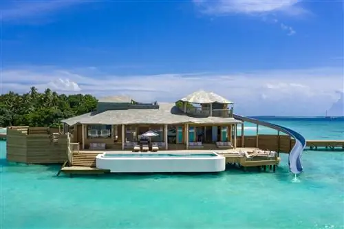 SFR 1BR Water Retreat Exterior 2 от Sandro Bruecklmeier-j.webp