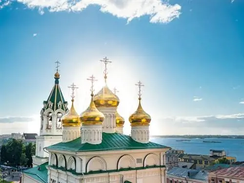По Волге: на рельсах по России