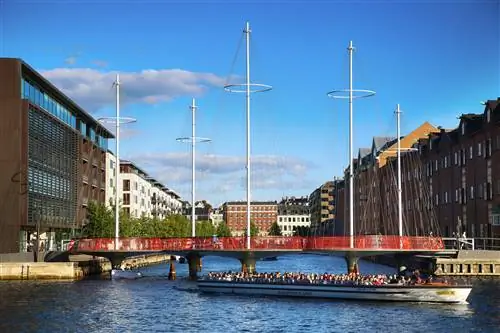 Круглый мост, часть Harbour Circle, 13-километровый маршрут вокруг гавани Копенгагена.