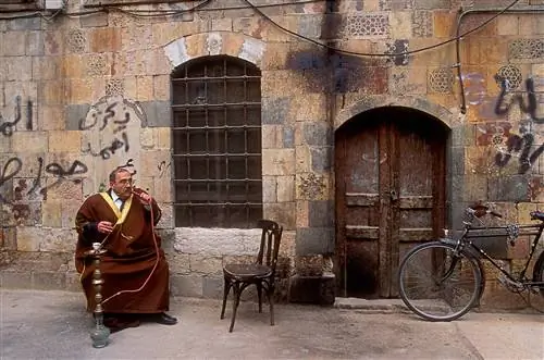 24-Хан Хайлани-j.webp