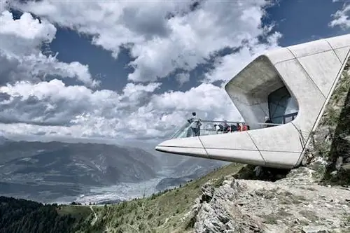 12 лучших музеев Европы: от исторических до причудливых и всего, что между ними