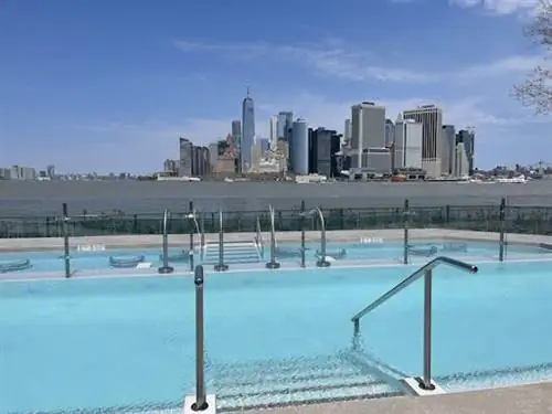 Самый простой способ отдохнуть от Нью-Йорка: QC NY Spa на острове Говернорс – это безмятежный побег