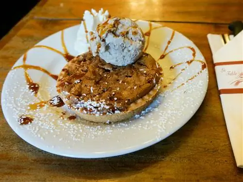 Ешьте как художник в уважаемом Café de la Table