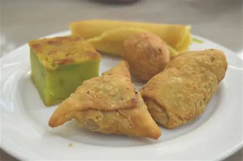 Короткие перекусы в Lemongrass Cafe Male