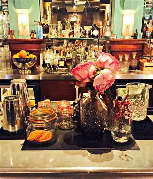 Вот лишь некоторые из ингредиентов коктейля, доступных в NY Basement.