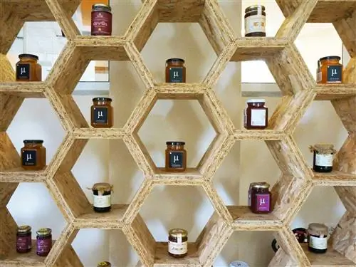 Продажа меда на пчелиной ферме Василакис в Ватос