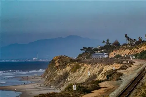 Amtrak Train Pacific Surfliner между Лос-Анджелесом и Сан-Диего