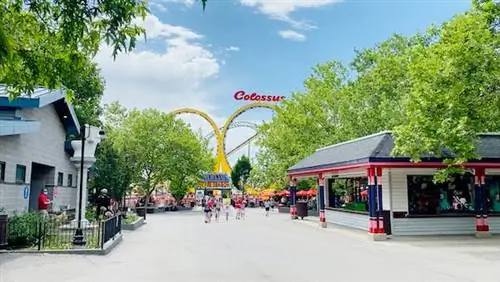 Каково это – посетить тематический парк во время пандемии