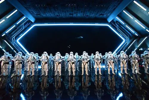 Восстание сопротивления в фильме «На краю галактики» в Disney’s Hollywood Studios, Орландо, Флорида. Восстание сопротивления в фильме «На краю галактики» в Disney’s Hollywood Studios, Орландо, Флорида.