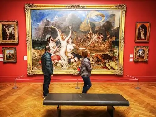 10 лучших музеев Манчестера: избирательное право, наука и футбол