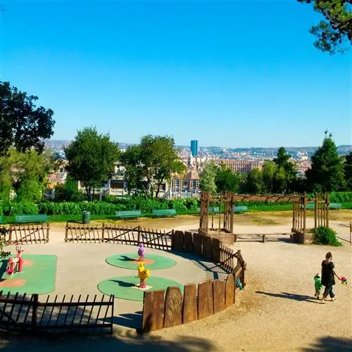 Jardin de la Colline Puget, спроектированный Варром в 19 веке, является старейшим общественным садом в Марселе, Буш-дю-Рон, Франция, Европа.