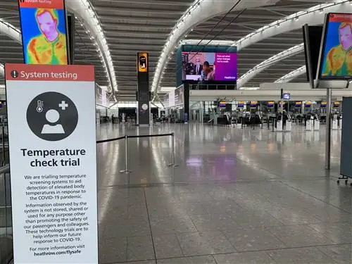 IN_Зона регистрации в терминале LHR 5-j.webp