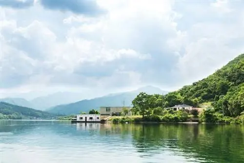 Суперзвезды K-Pop BTS сняли свое новое реалити-шоу на этом берегу озера Airbnb