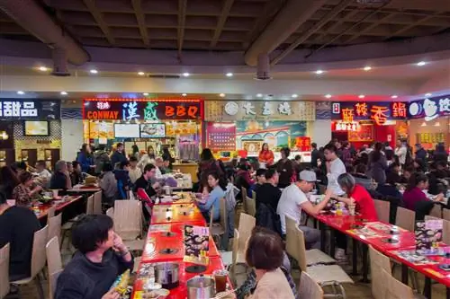 Азиатский фуд-корт в торговом центре New World Flushing Queens NY