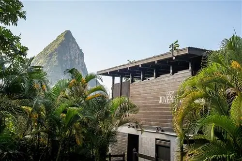 Букан Отель