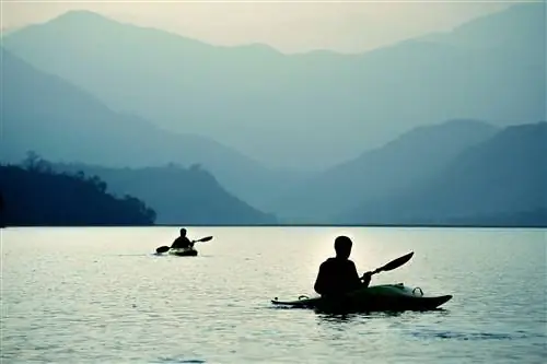 Каякинг на закате в горах Поконоса