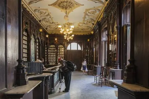 La Habana Vieja (район Старой Гаваны), Museo (Музей) de la Farmacia Habanera.